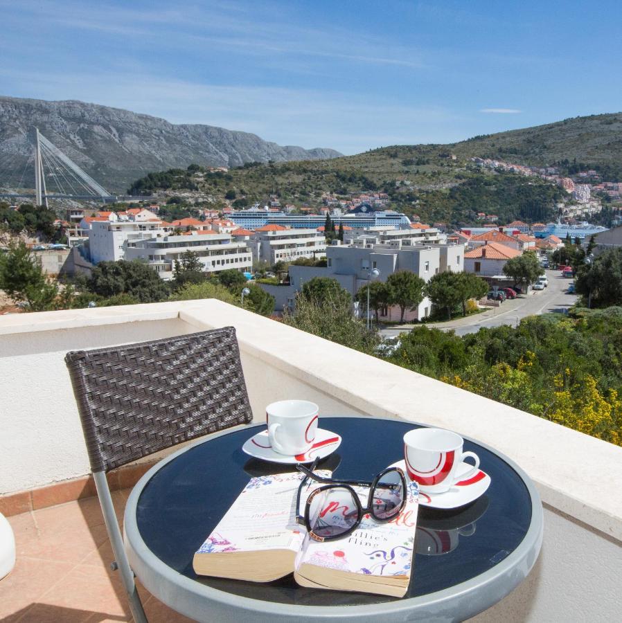 Apartments And Room Adriatic Blue Ντουμπρόβνικ Εξωτερικό φωτογραφία