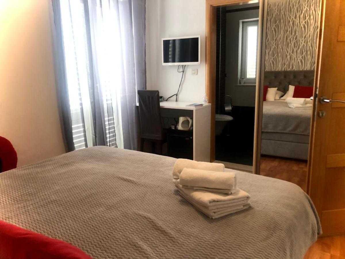 Apartments And Room Adriatic Blue Ντουμπρόβνικ Εξωτερικό φωτογραφία