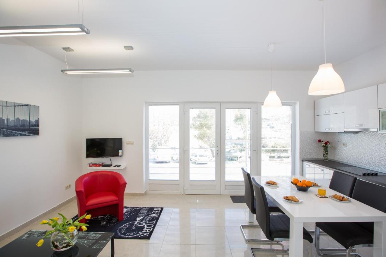Apartments And Room Adriatic Blue Ντουμπρόβνικ Εξωτερικό φωτογραφία